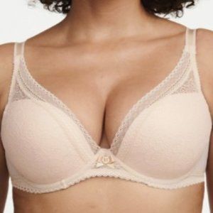 NWT Chantelle bra | Festivite Lace Plunge | Nude | US 34DD